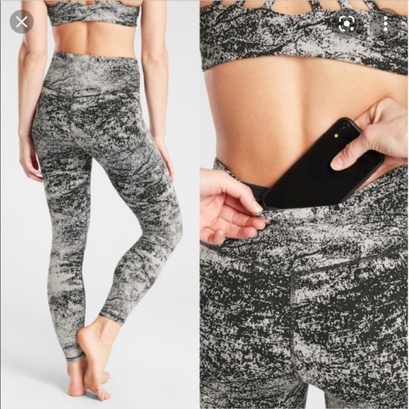 Athleta Elation 7/8 leggings - Picture 1 of 5